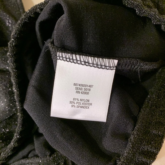 SOLD 🛑 Adam Levine | Black Shimmer Crop Tank - Picture 5 of 6